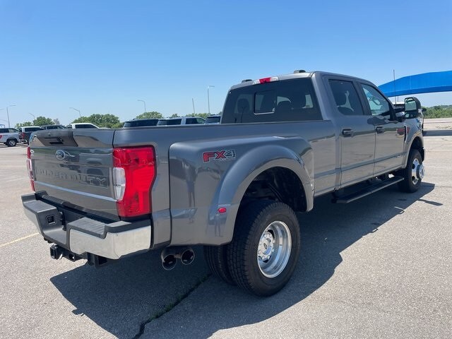 2022 Ford F-350 XL photo 4