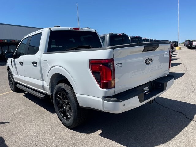 2025 Ford F-150 STX photo 4