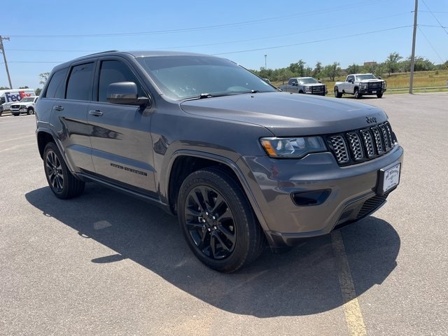 Used 2019 Jeep Grand Cherokee Altitude with VIN 1C4RJFAGXKC730096 for sale in Clinton, OK