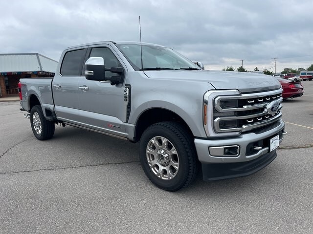 2024 Ford F-250 Platinum photo 3