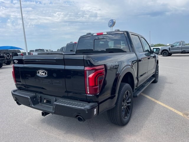 2025 Ford F-150 Lariat photo 4
