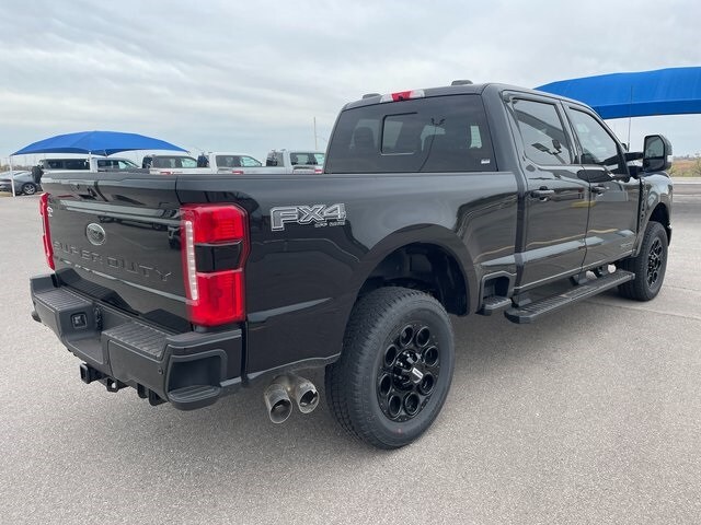 2024 Ford F-250 Lariat photo 4