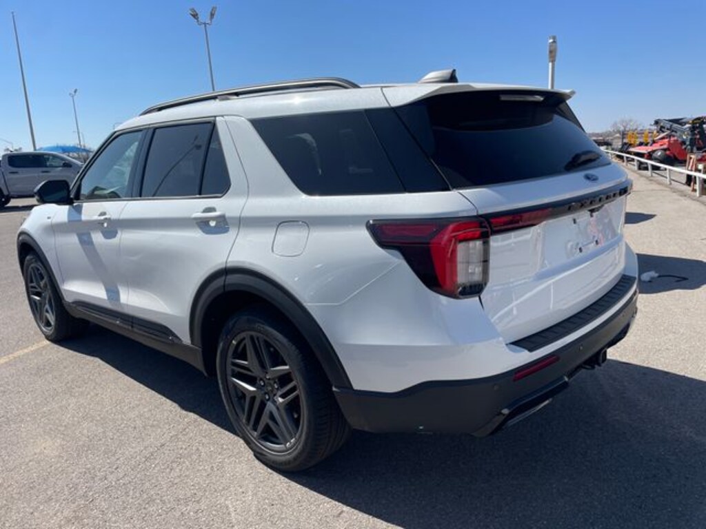 New 2026 Ford Explorer ST-Line SUV