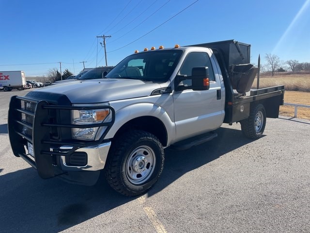 2016 Ford F-350 Super Duty Chassis Cab XL