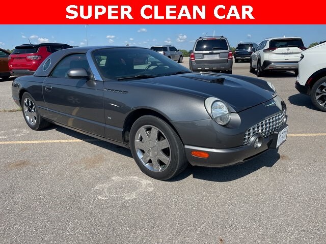 2003 Ford Thunderbird photo 3