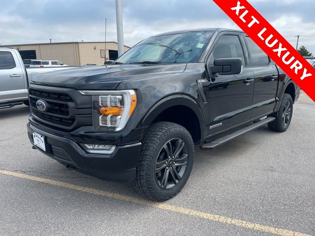 2022 Ford F-150 XLT's photo