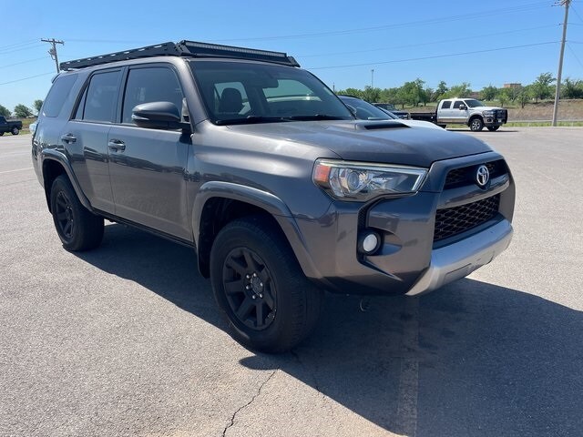 2015 Toyota 4Runner Trail Premium photo 2