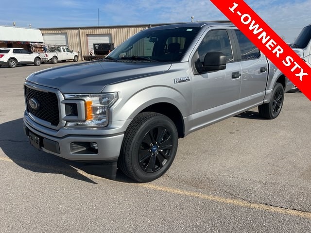 2020 Ford F-150 XL's photo