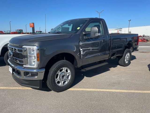 2026 Ford F-350 Super Duty XLT's photo