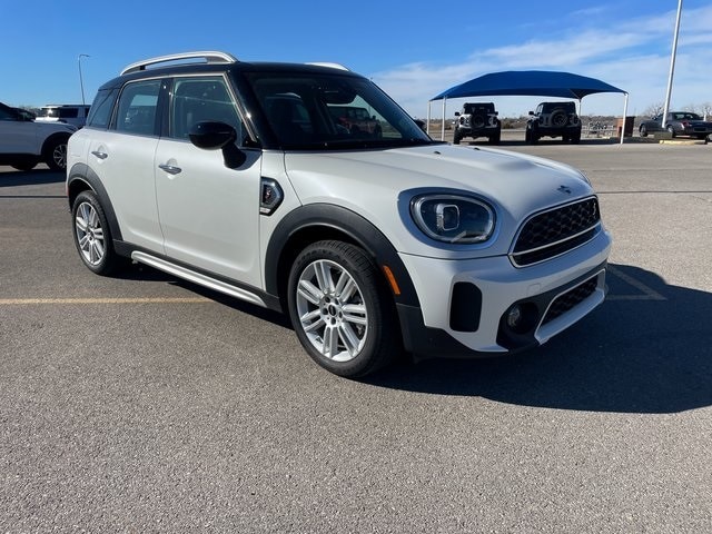 2024 MINI Countryman S's photo