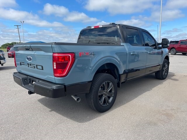 2023 Ford F-150 XLT photo 2