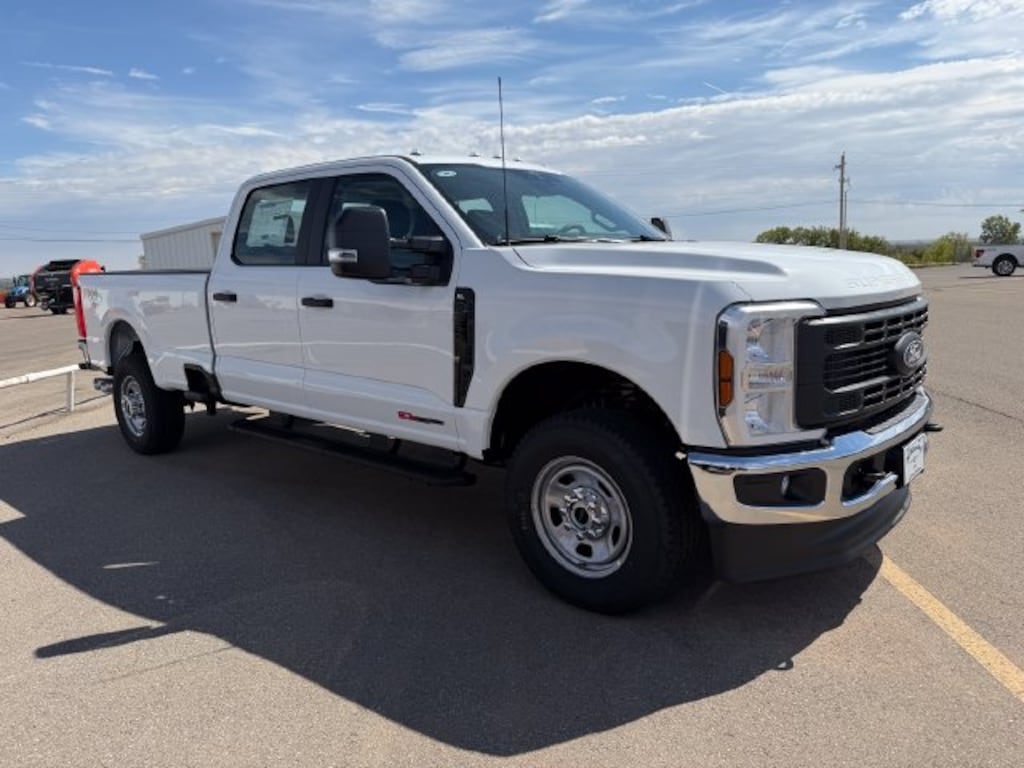 New 2027 Ford F-350 Truck Crew Cab