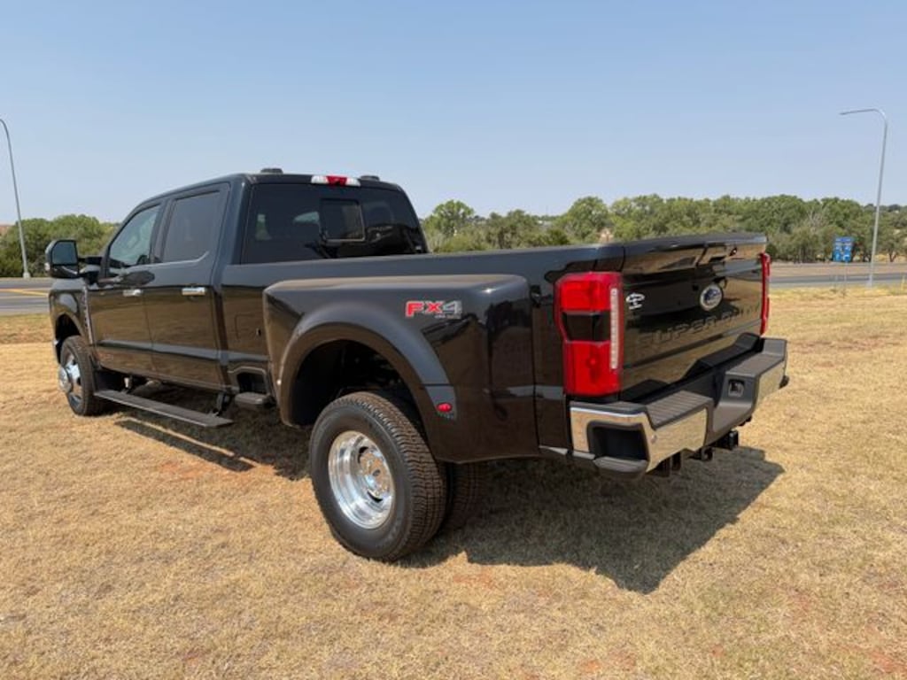 New 2026 Ford F-350 Truck Crew Cab