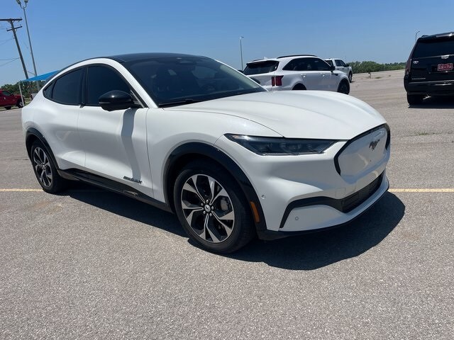 2023 Ford Mustang Mach-E Premium photo 2