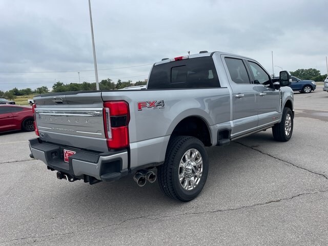 2024 Ford F-250 Platinum photo 4