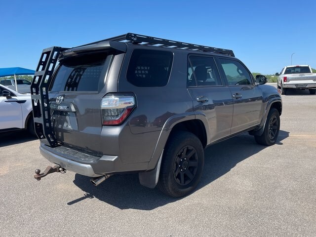 2015 Toyota 4Runner Trail Premium photo 4