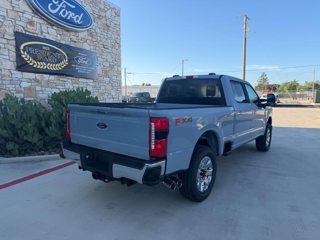New 2026 Ford Super Duty F-250® Lariat® TRUCK