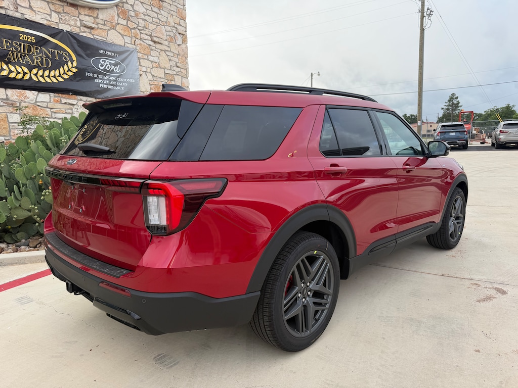 New 2026 Ford Explorer ST-Line SUV