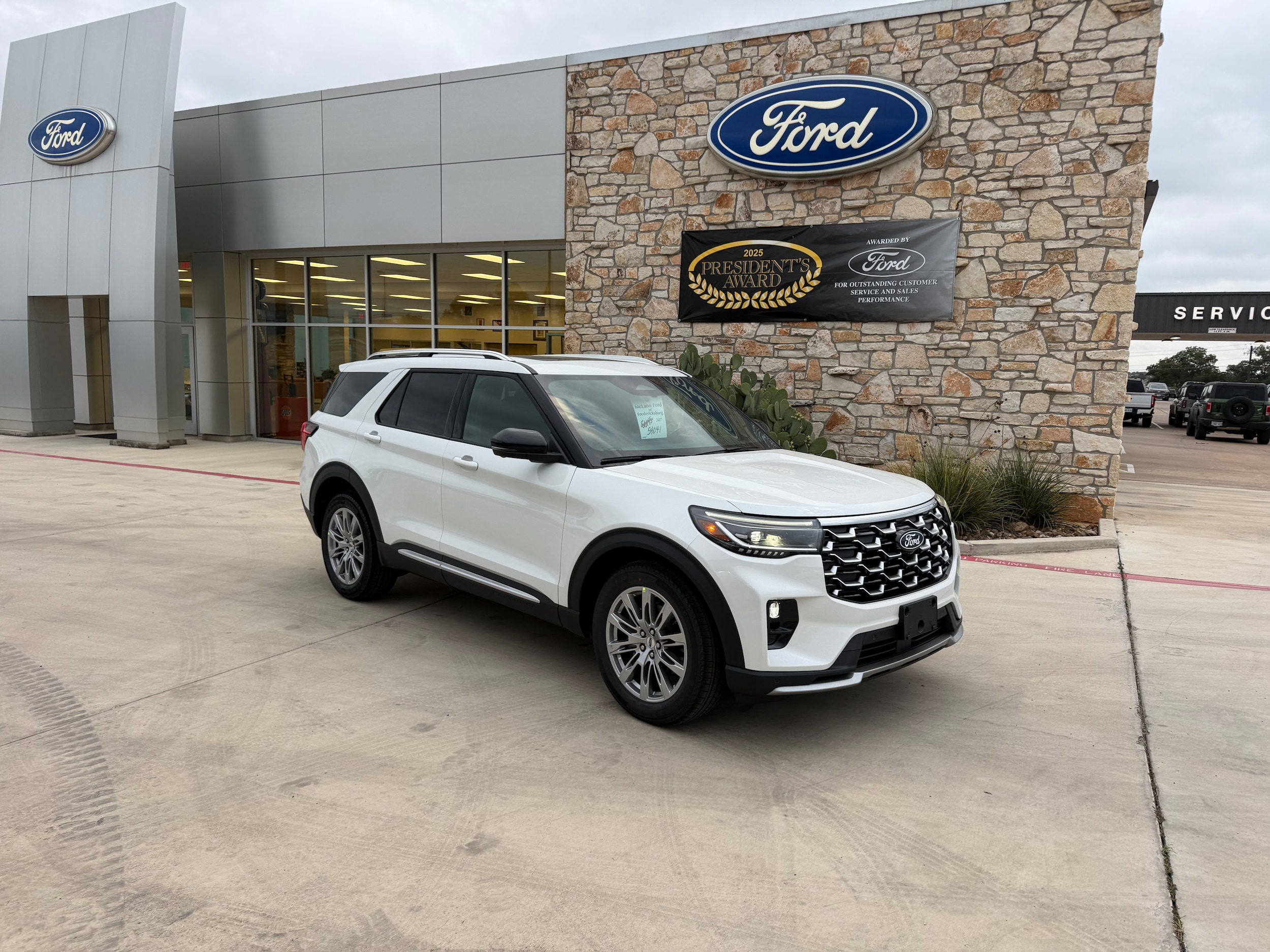 2027 Ford Explorer SUV 