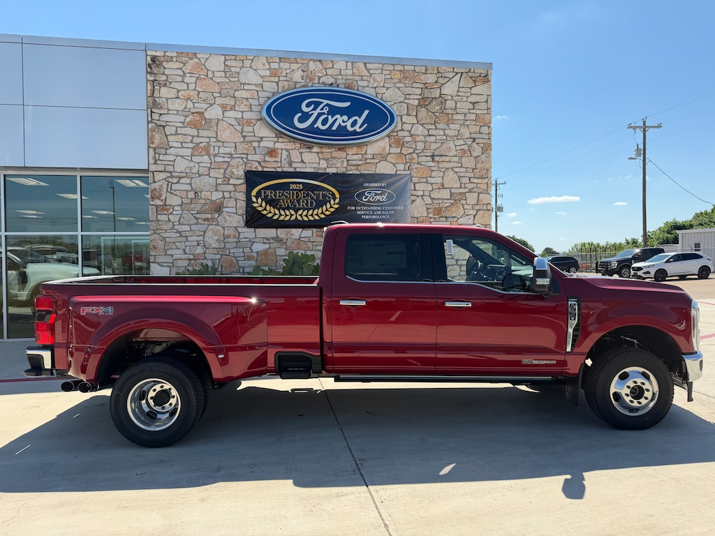 New 2026 Ford Super Duty F-350® Lariat® TRUCK