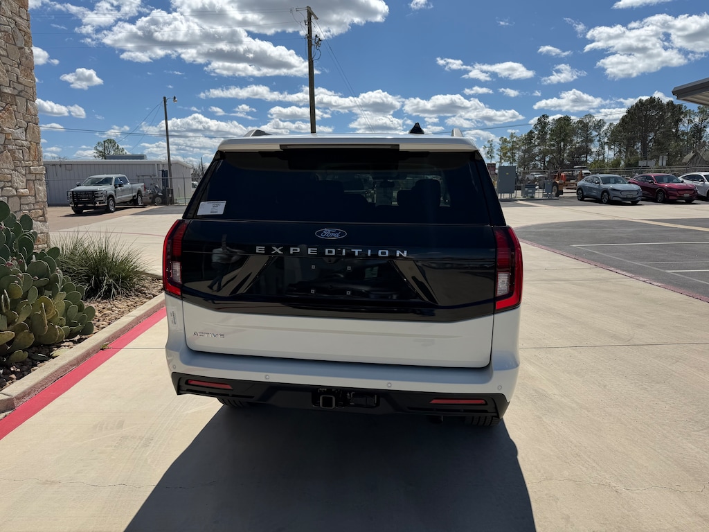 New 2026 Ford Expedition Active SUV