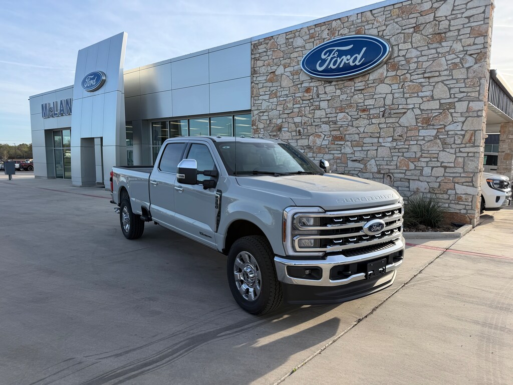 New 2026 Ford Super Duty F-350 Lariat TRUCK