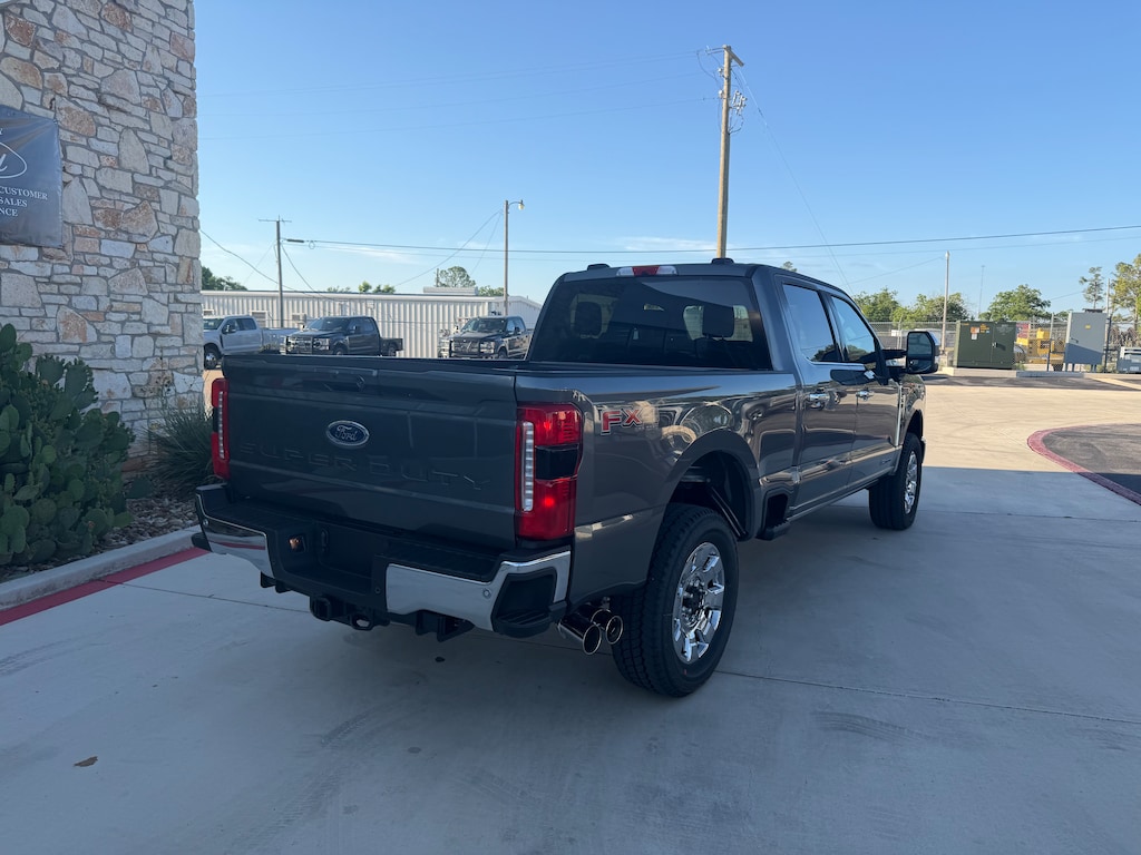 New 2026 Ford Super Duty F-250® Lariat® TRUCK