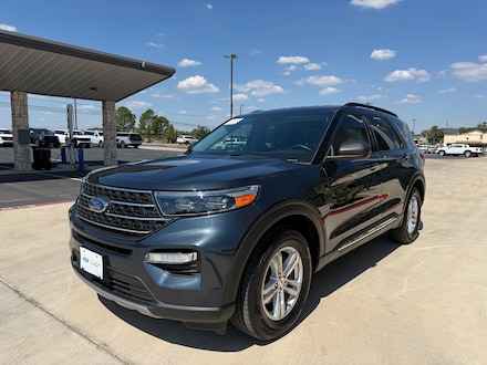 2023 Ford Explorer XLT SUV