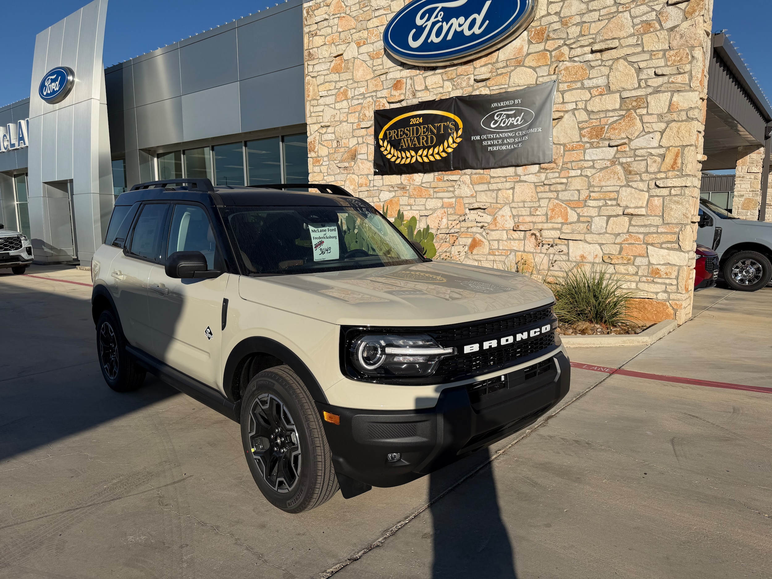 2025 Ford Bronco Sport Outer Banks's photo