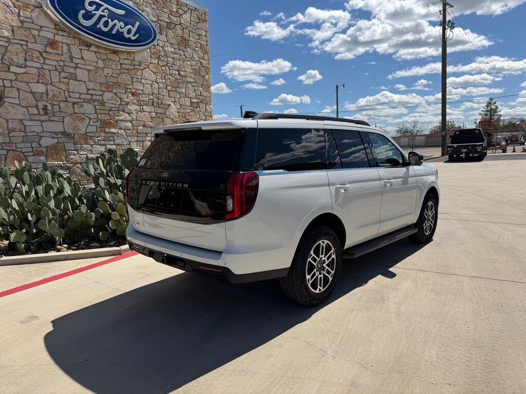 New 2026 Ford Expedition Active SUV