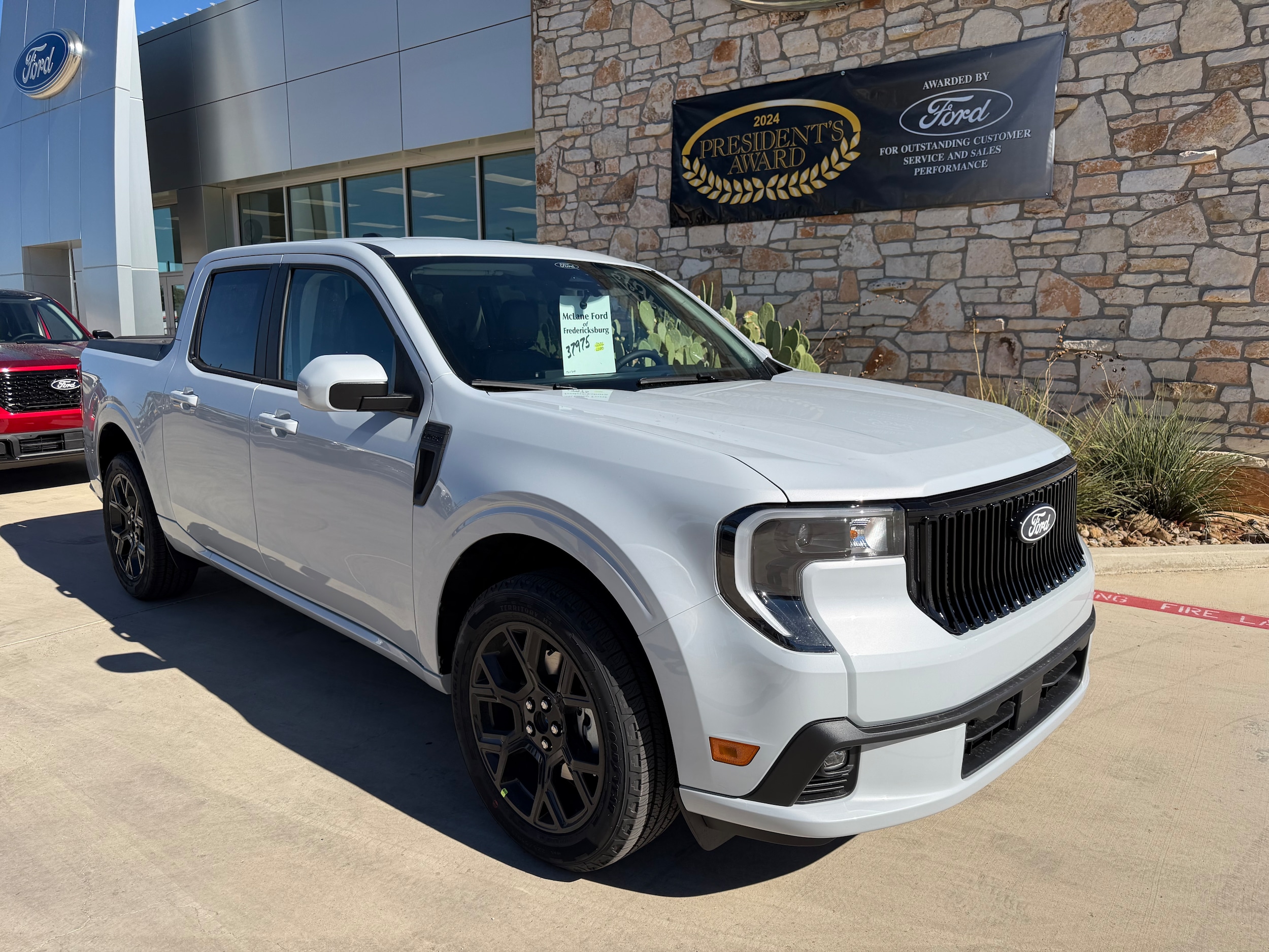 2026 Ford Maverick Lobo Standard's photo