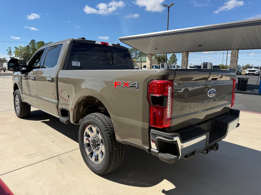 New 2026 Ford Super Duty F-250 Lariat TRUCK