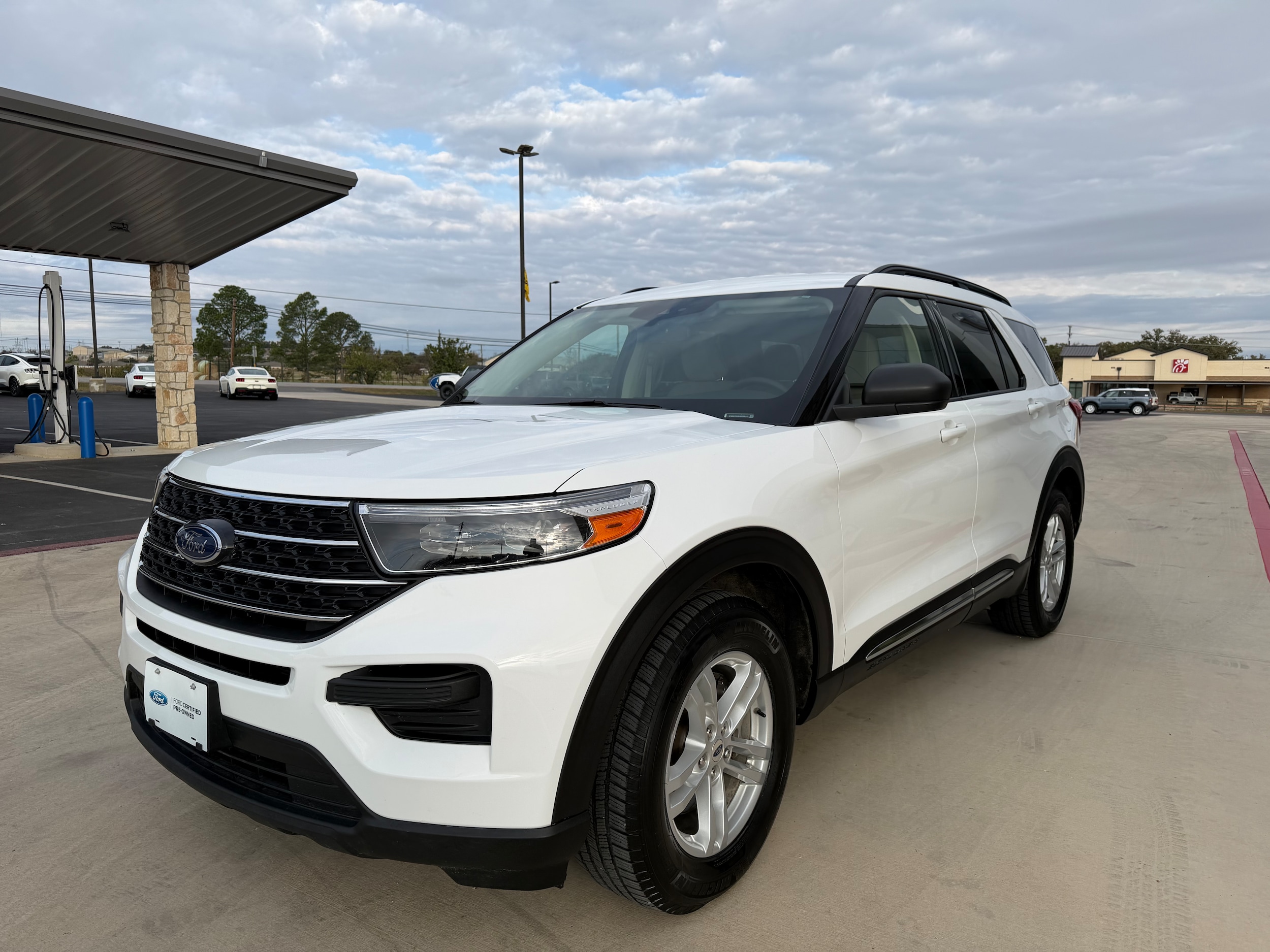 2020 Ford Explorer XLT's photo