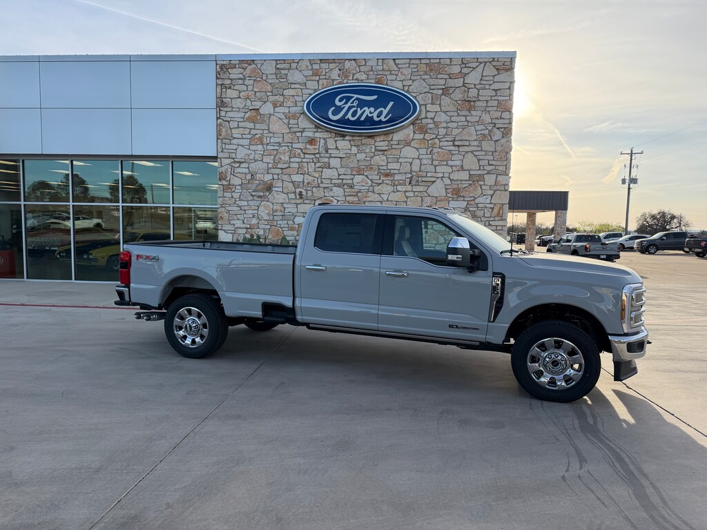 New 2026 Ford Super Duty F-350 Lariat TRUCK