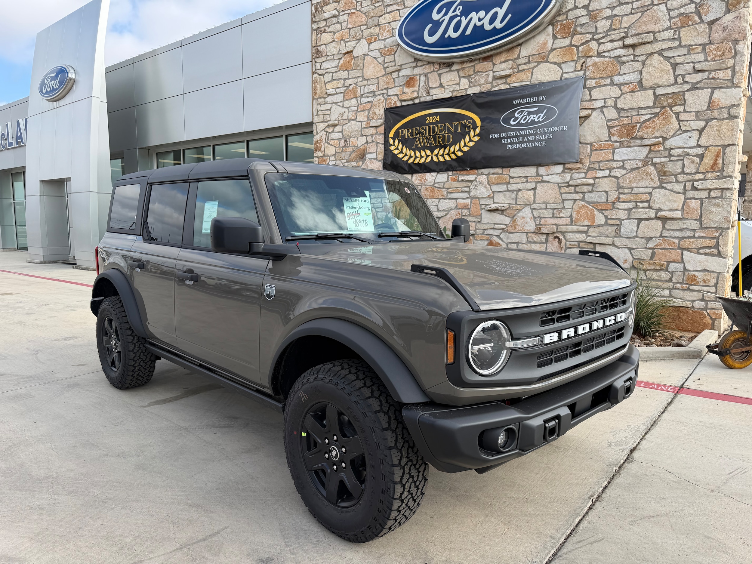2025 Ford Bronco 4-Door Big Bend's photo