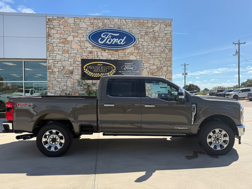 New 2026 Ford Super Duty F-250 Lariat TRUCK