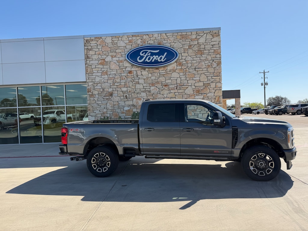 New 2026 Ford Super Duty F-250 Platinum TRUCK