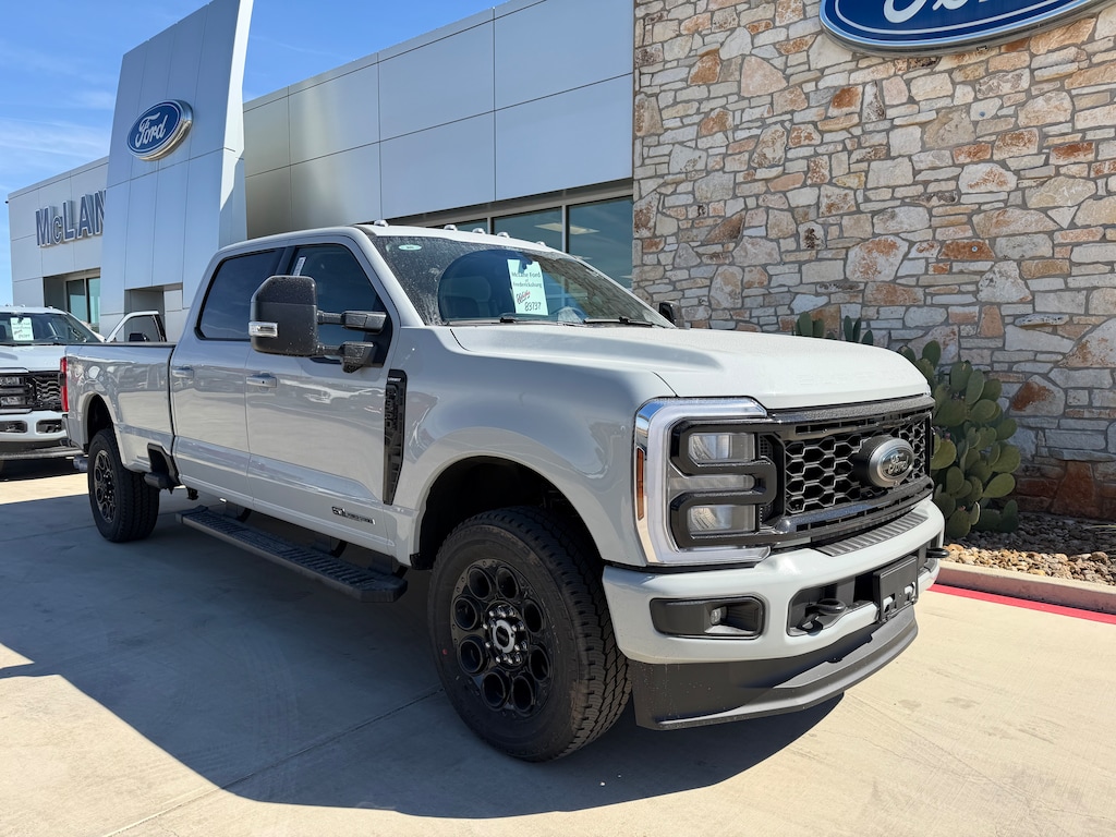 New 2026 Ford Super Duty F-350 Lariat TRUCK