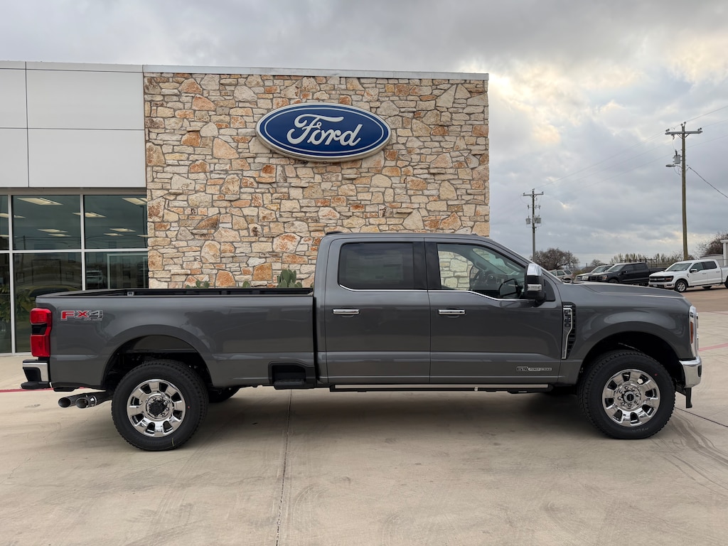 New 2026 Ford Super Duty F-350 Lariat TRUCK