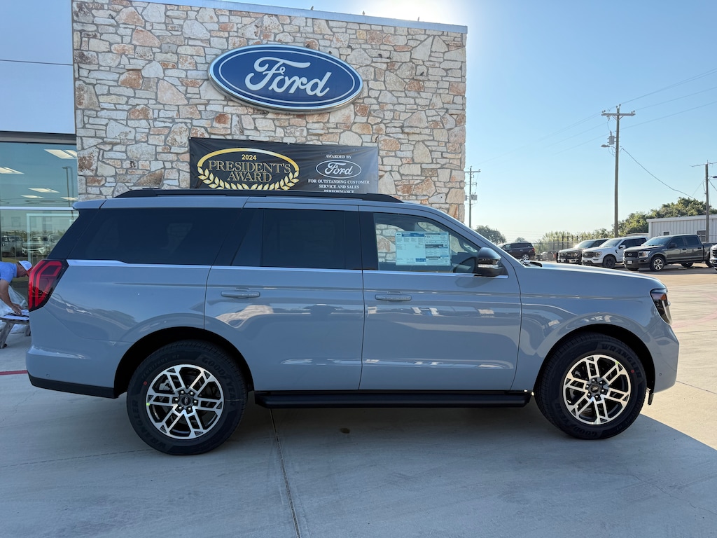 New 2025 Ford Expedition Active SUV