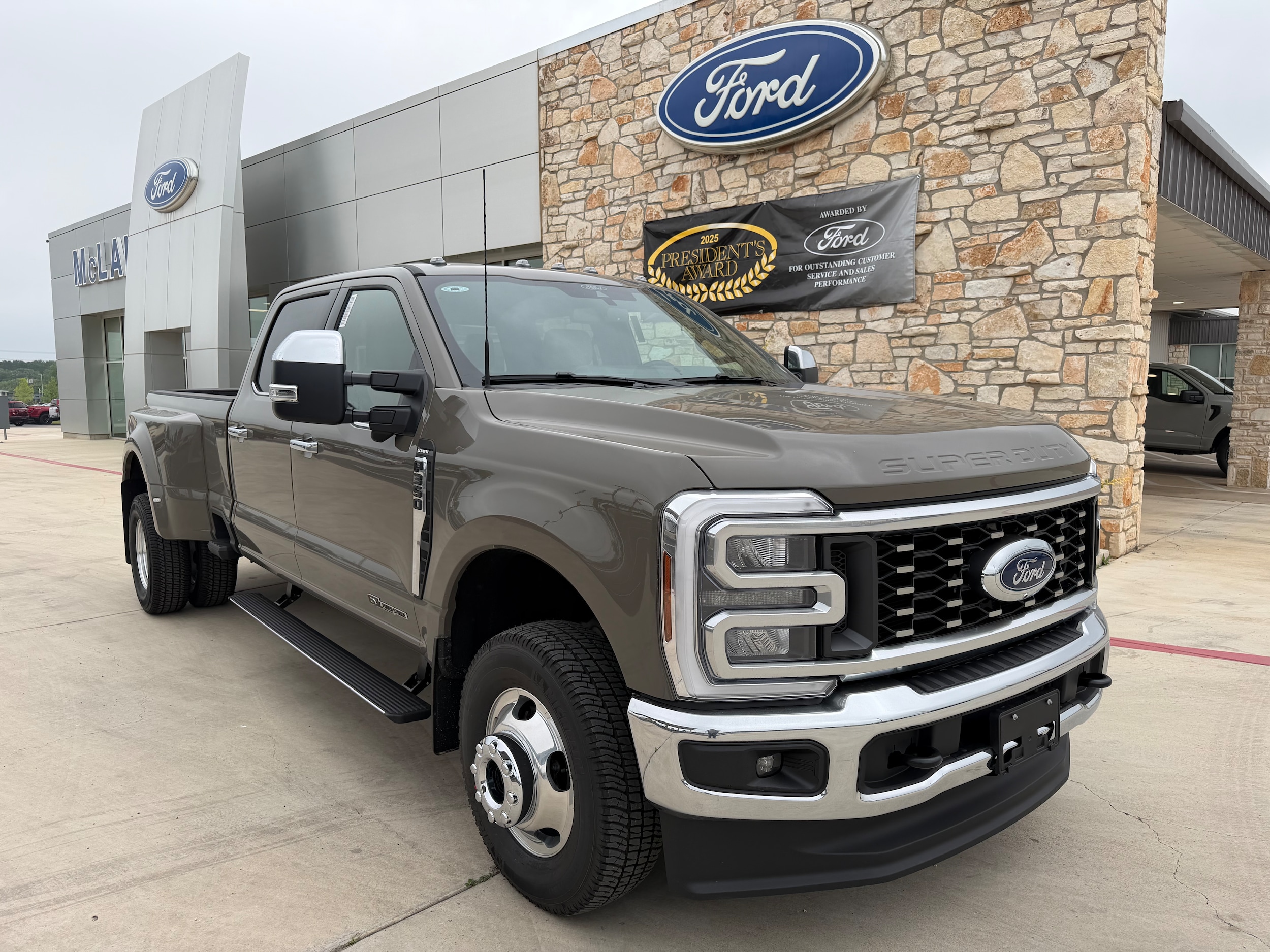 2026 Ford F-350 Lariat 4x4 Crew Cab 8' Box DRW's photo