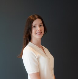 Staff member Savannah Bohl from ID_8d57f7