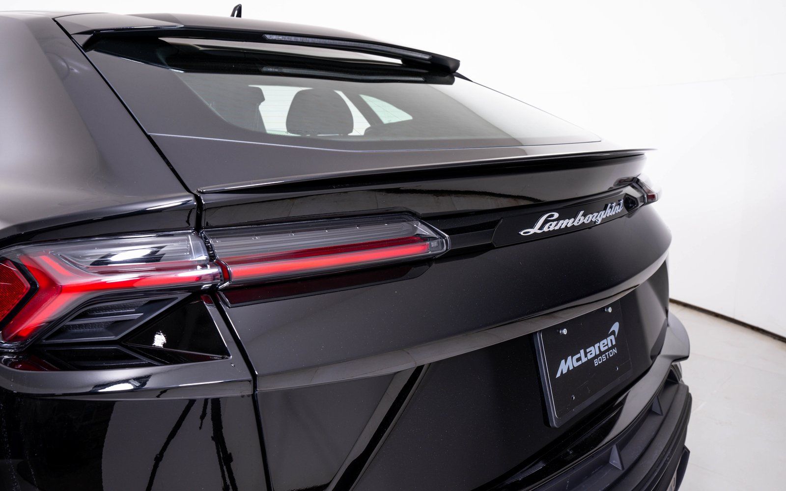 2024 Lamborghini Urus S - Photo 9