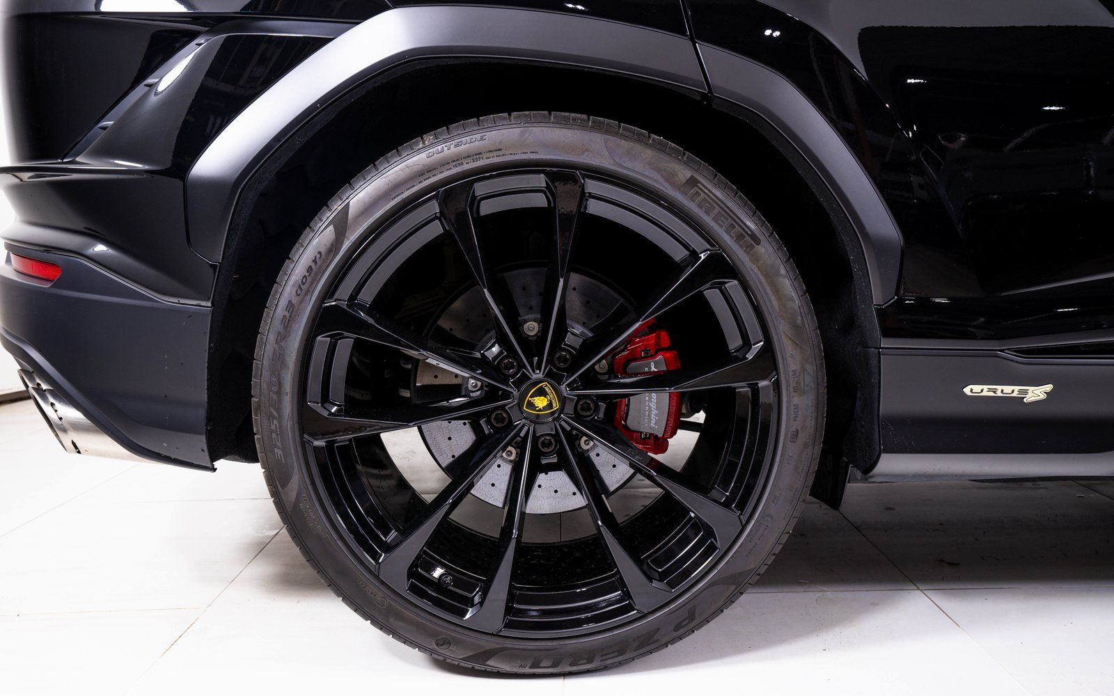 2024 Lamborghini Urus S - Photo 13