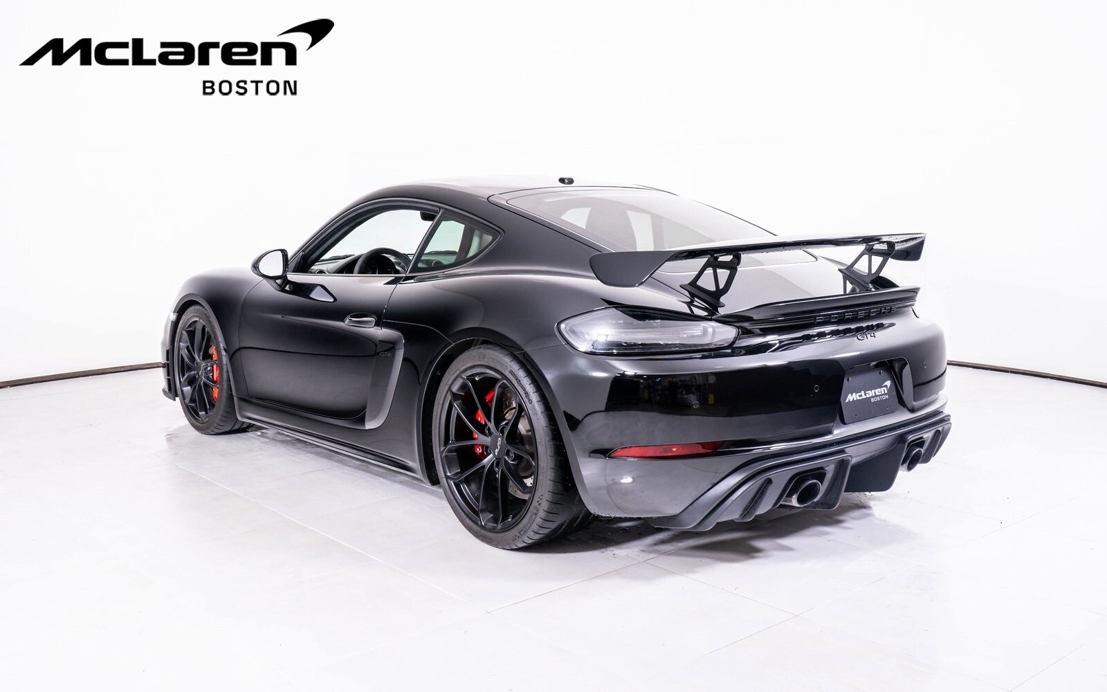 2021 Porsche Cayman GT4 photo 3