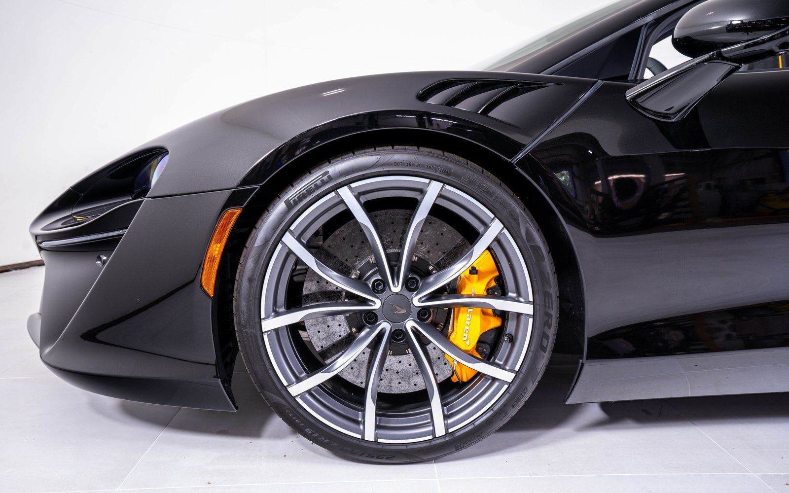 2025 McLaren Artura Performance - Photo 14