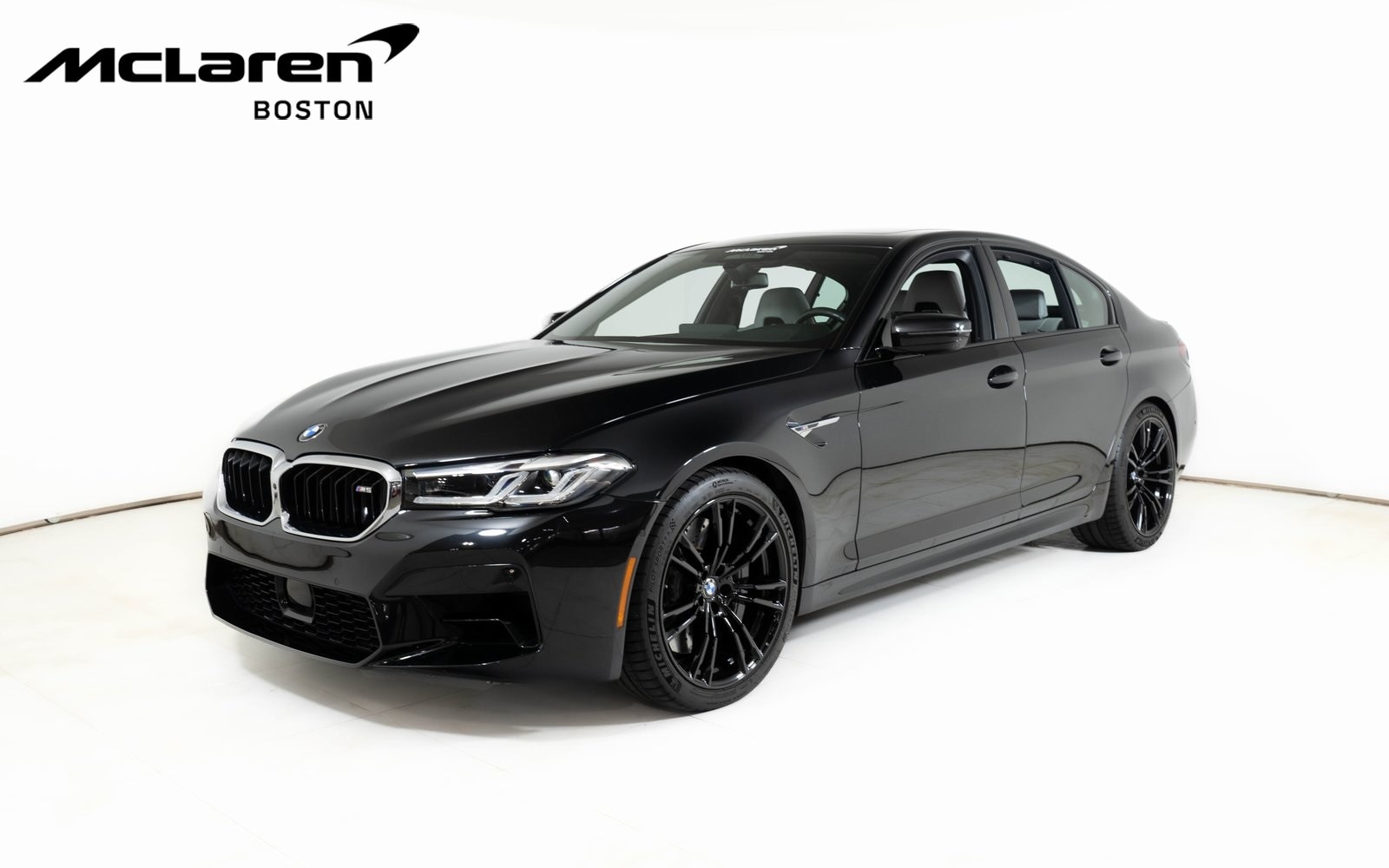 2022 BMW M5 Base's photo
