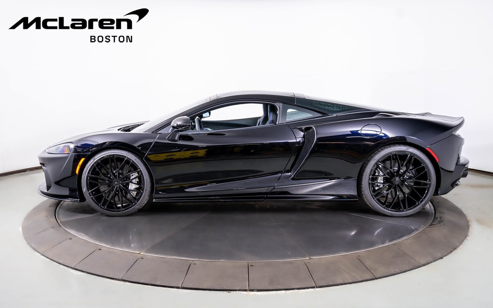 【大幅値下げ】BOSS McLaren Sport ブラックスニーカー 26cm McLaren 720S TRACK PACK in Oynx Black - Alastair Bols