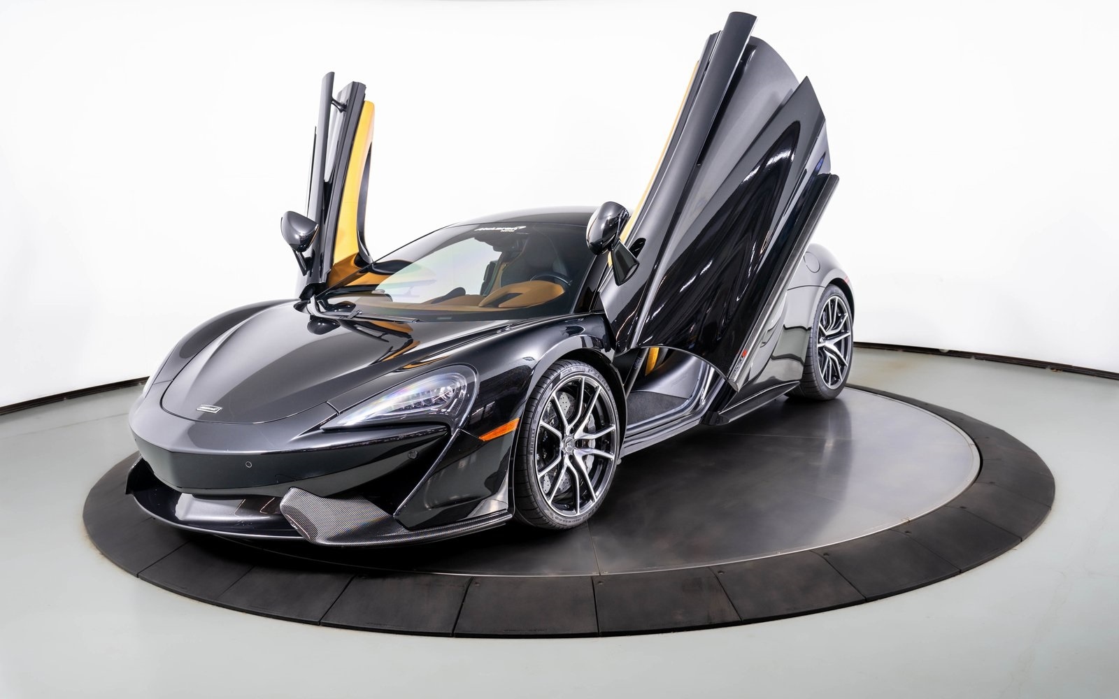 Certified 2016 McLaren 570S Base with VIN SBM13DAA4GW000107 for sale in Norwell, MA