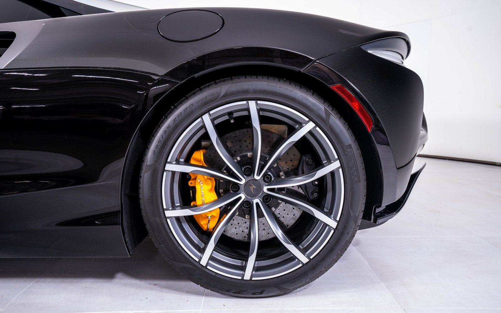 2025 McLaren Artura Performance - Photo 15